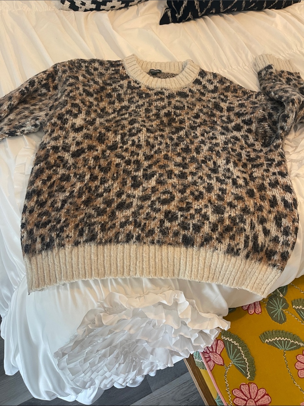 Wild fable Leopard Print Crewneck Sweater - Cream & Brown